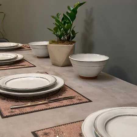 Urban Garden Apartment *